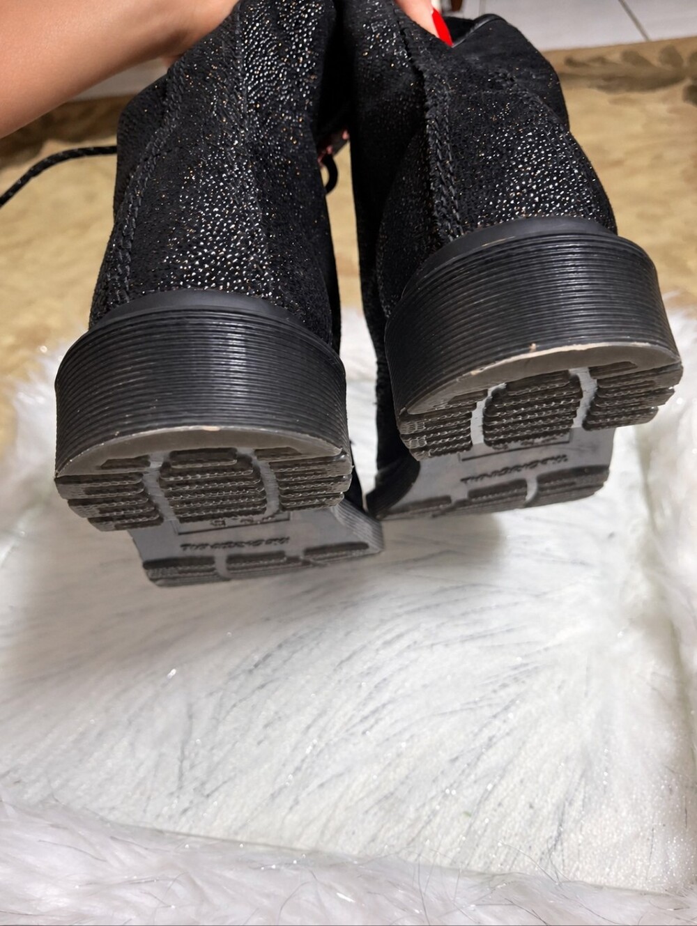 Dr. Martens 1460 Black Textured Glitter Combat Boots Red Eyelets Lace-Up Size 6 - Picture 13 of 16